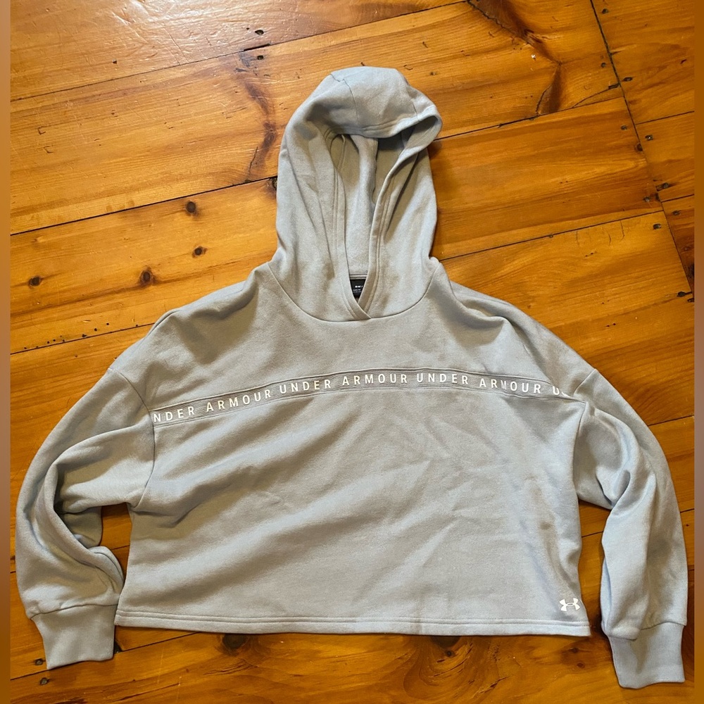 Under armour cropped sweatshirt
